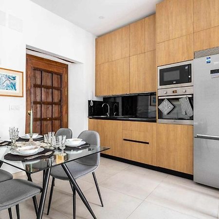 Comfy Away - Apartamento Exclusivo Mercado De Triana Con Balcon Sevilla Exteriér fotografie