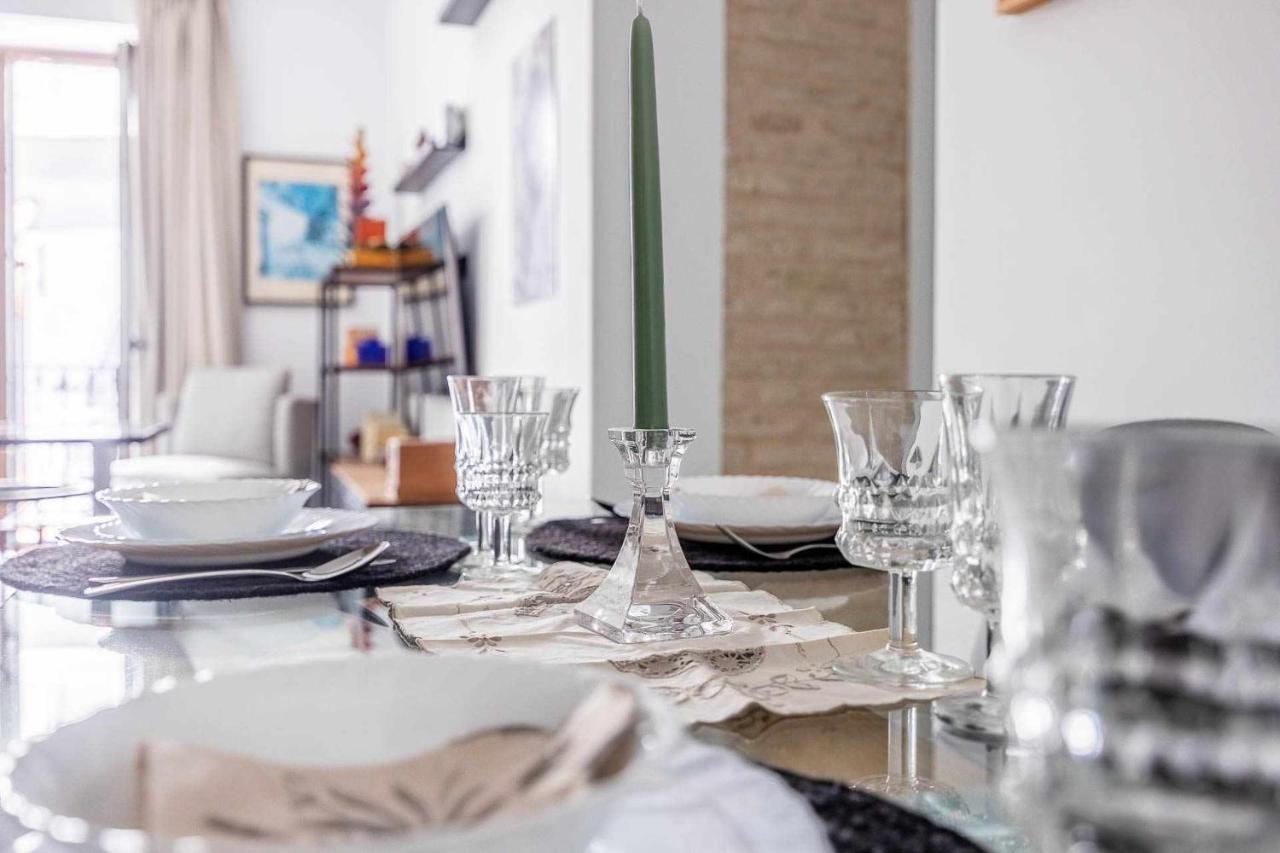 Comfy Away - Apartamento Exclusivo Mercado De Triana Con Balcon Sevilla Exteriér fotografie